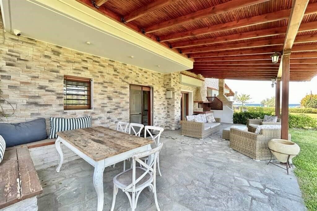 Фотографія Vasilis Villa on the Beach Fourka 3*